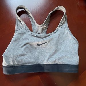 Women’s/Girl’s Nike Sports Bra : Size S
